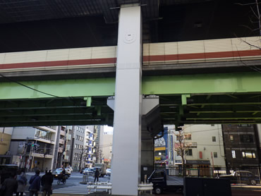 東京首都高速六本木の橋梁・支承